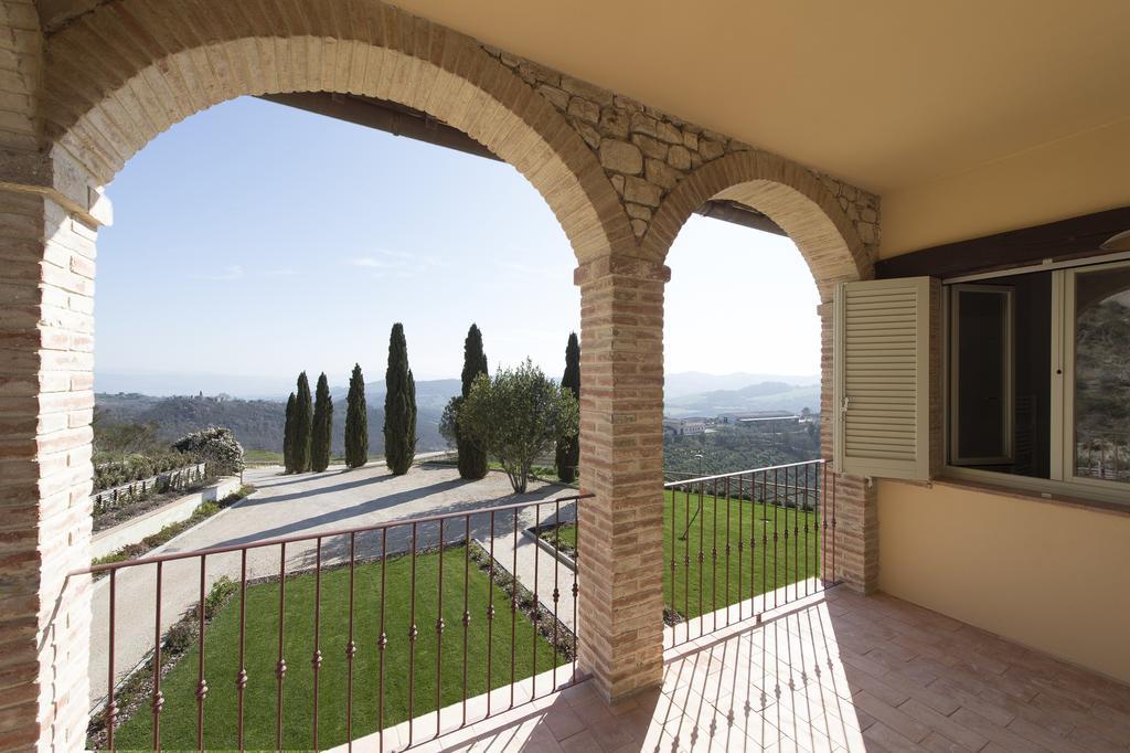 Agriturismo Fattoria Di Monticello San Venanzo Exterior foto